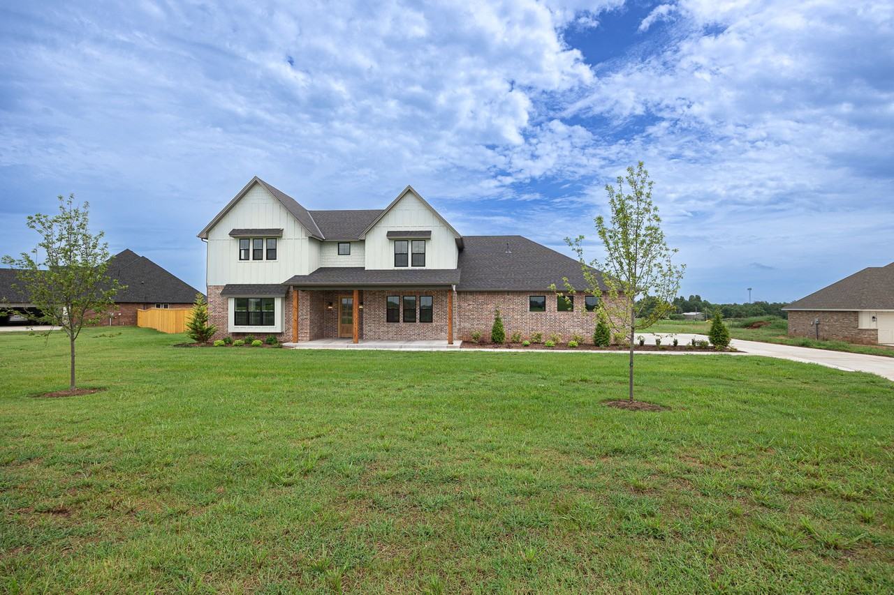 2920 Edgefield Ln #1 - Photo 4 of 50