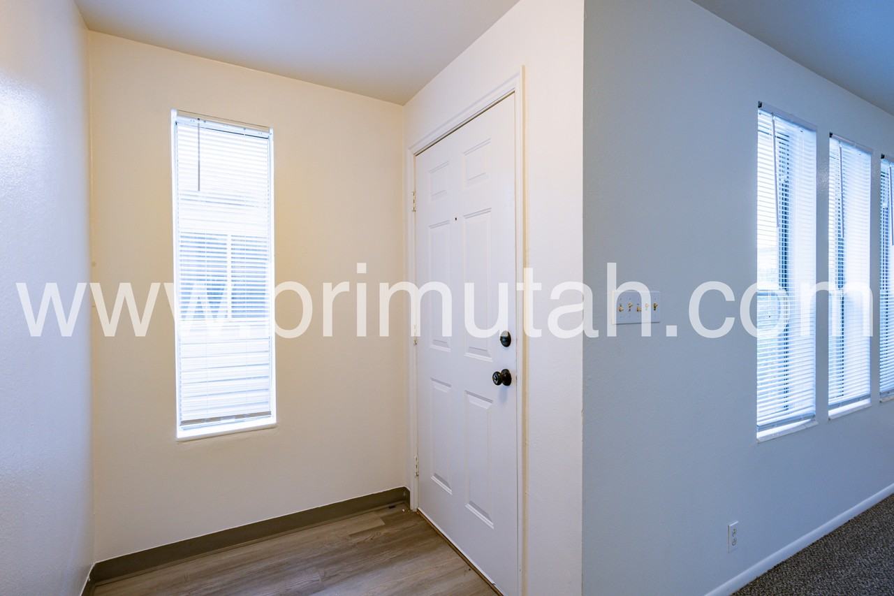 4456 S Albright Dr #4456 - Photo 3 of 25
