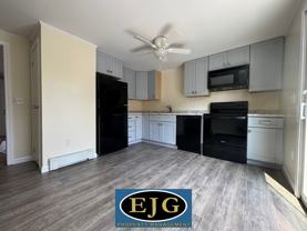 158 Beech St #A - Photo 1 of 1