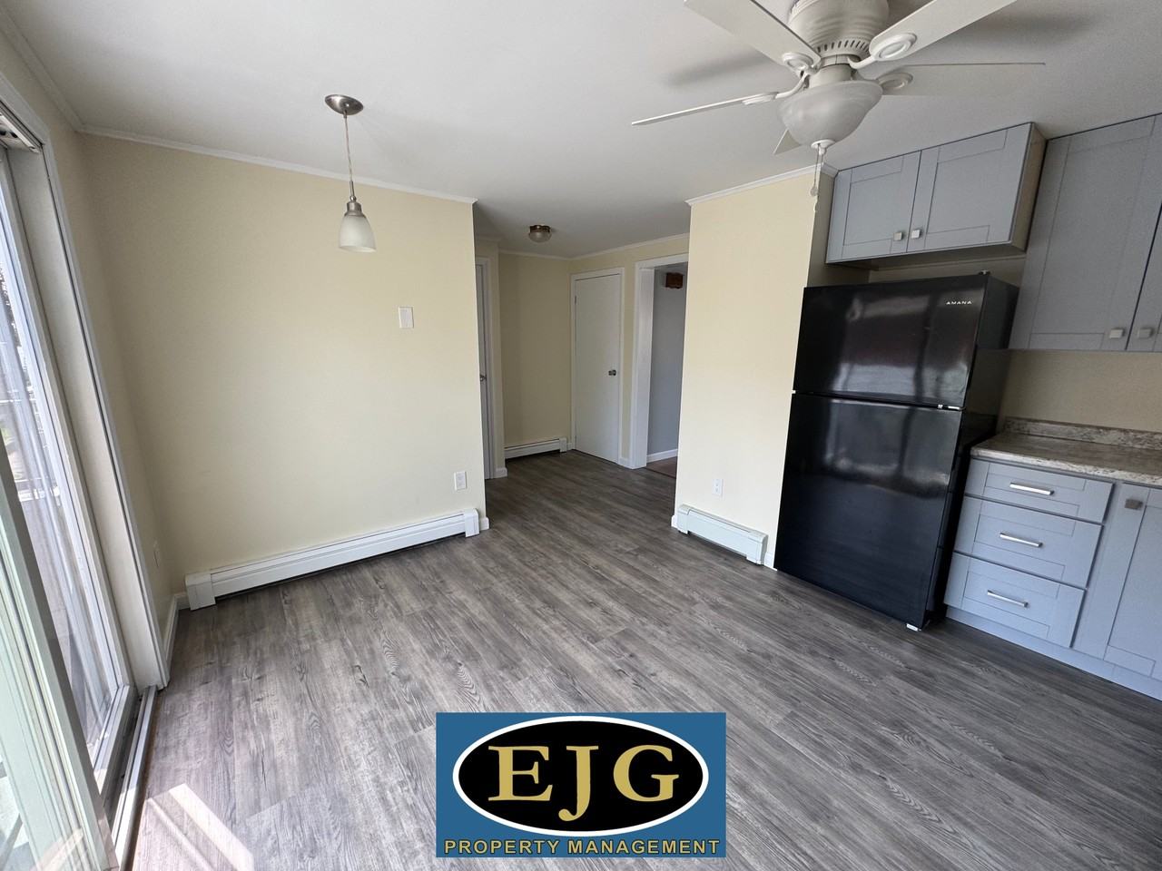 158 Beech St #A - Photo 2 of 41