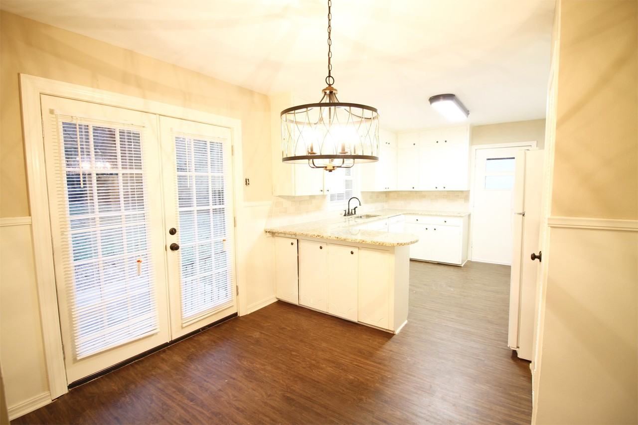 3004 S Q St #1 - Photo 6 of 25