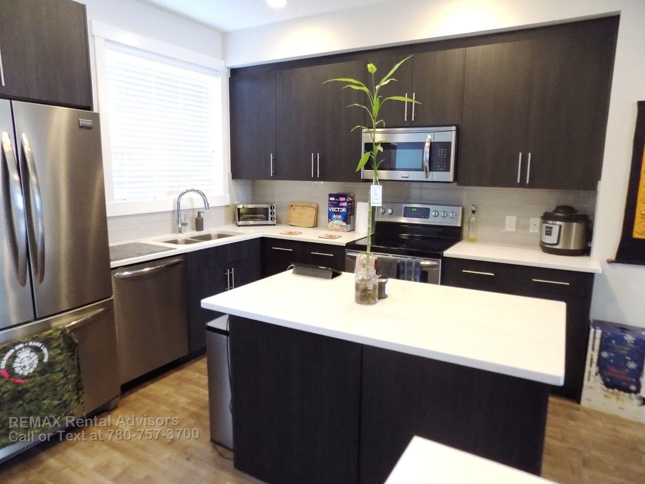 903 Crystallina Nera Way Nw - Photo 3 of 14