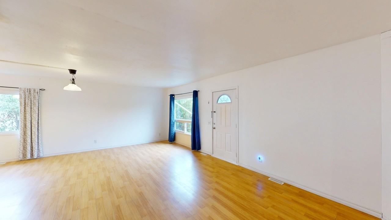7226 Ogden Rd Se - Photo 7 of 23