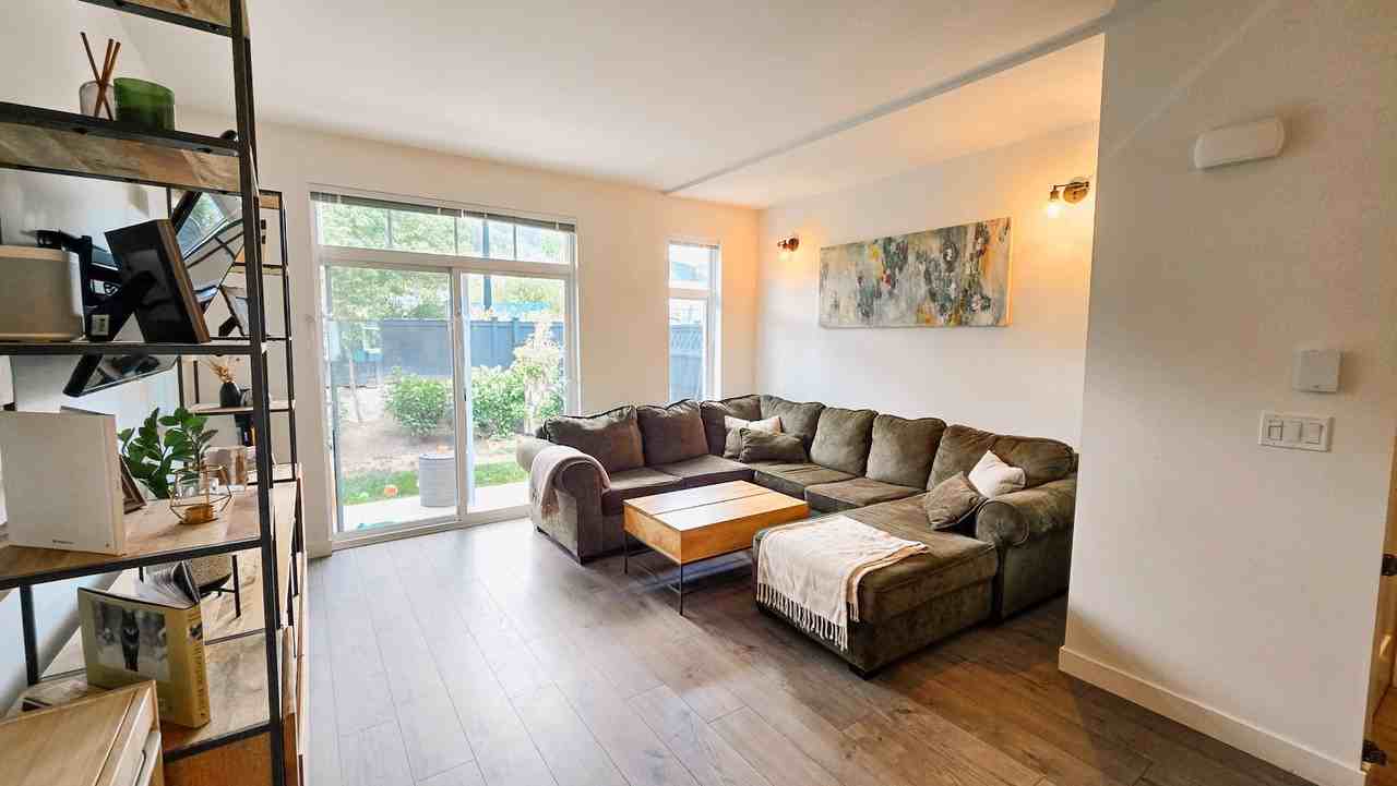 3565 135-3565 Baycrest Avenue - Photo 2 of 23
