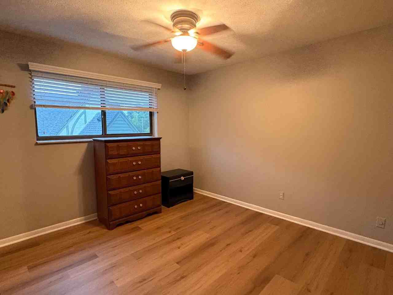 4614 S 6th St Apt 8 - Photo 4 of 20