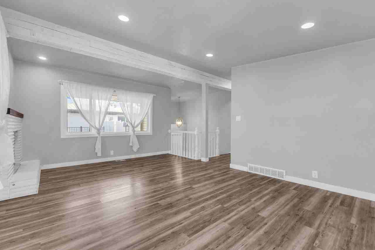 3876 South Lee Maur Street - Photo 6 of 10