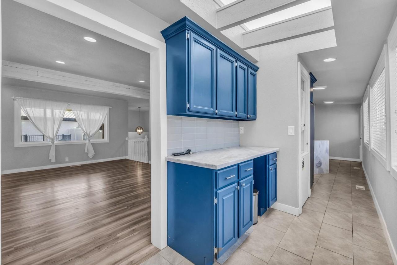 3876 South Lee Maur Street - Photo 7 of 10