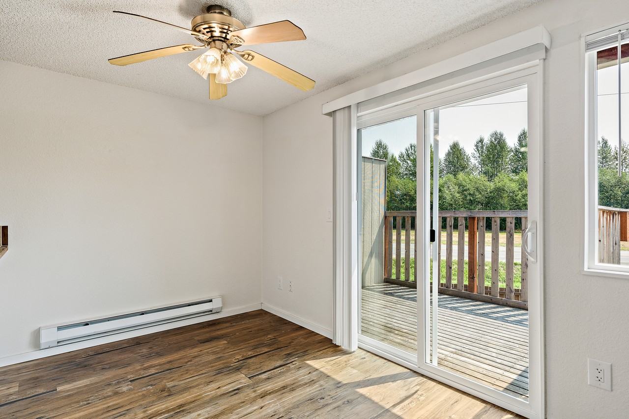 653 Myrtine St #A - Photo 5 of 20