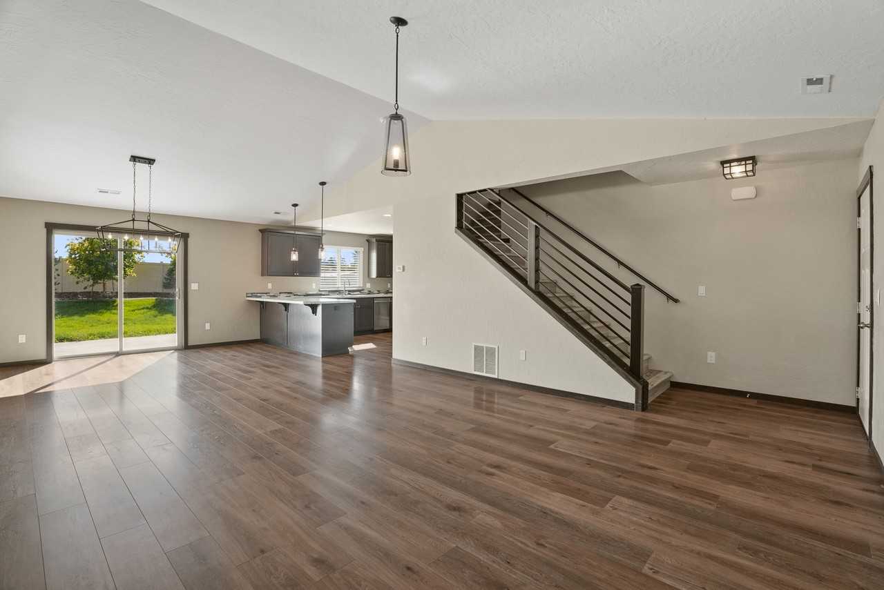 1952 W Yaquina Dr #1 - Photo 7 of 36