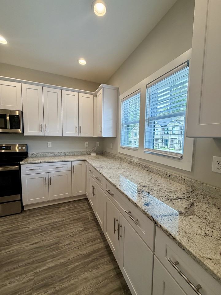 52 Cuddington Ln #1 - Photo 6 of 40