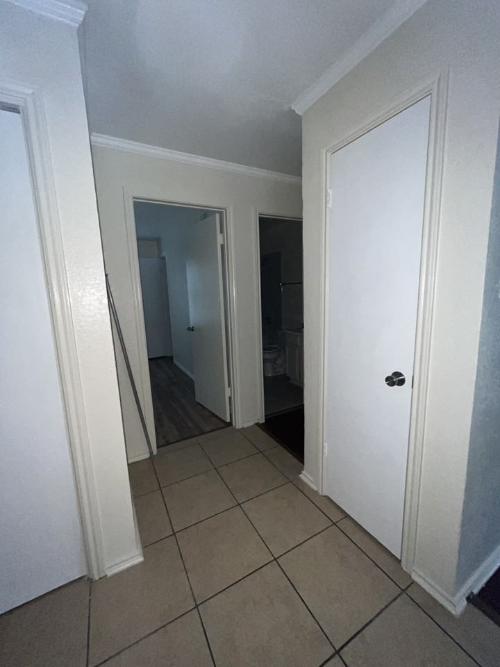 1604 Benttree Dr #A - Photo 7 of 15