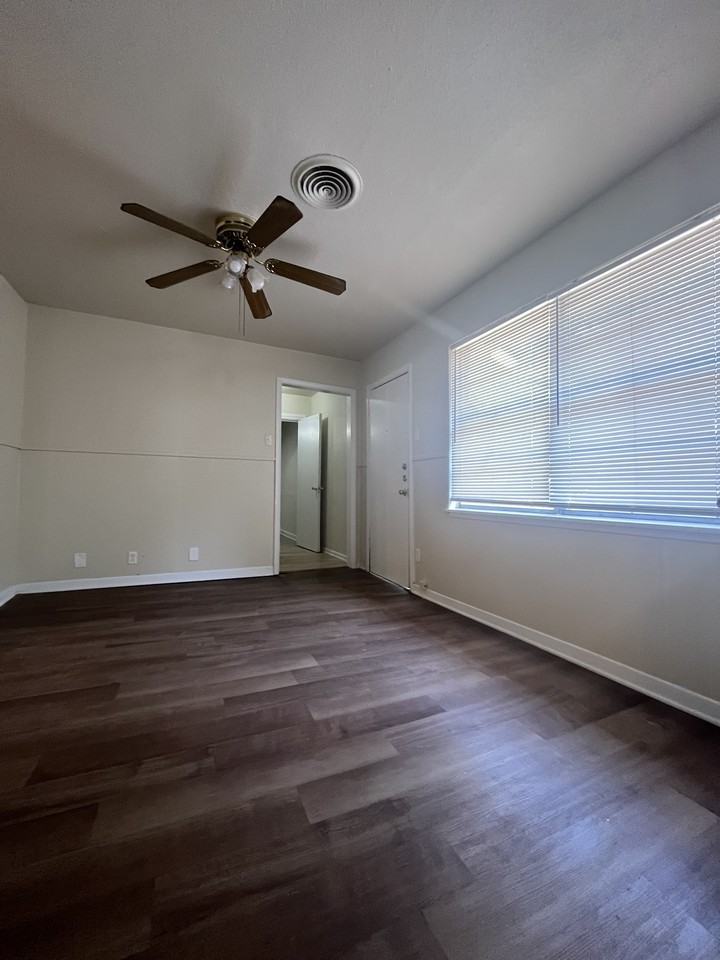 1710 Avalon Rd #1 - Photo 4 of 13