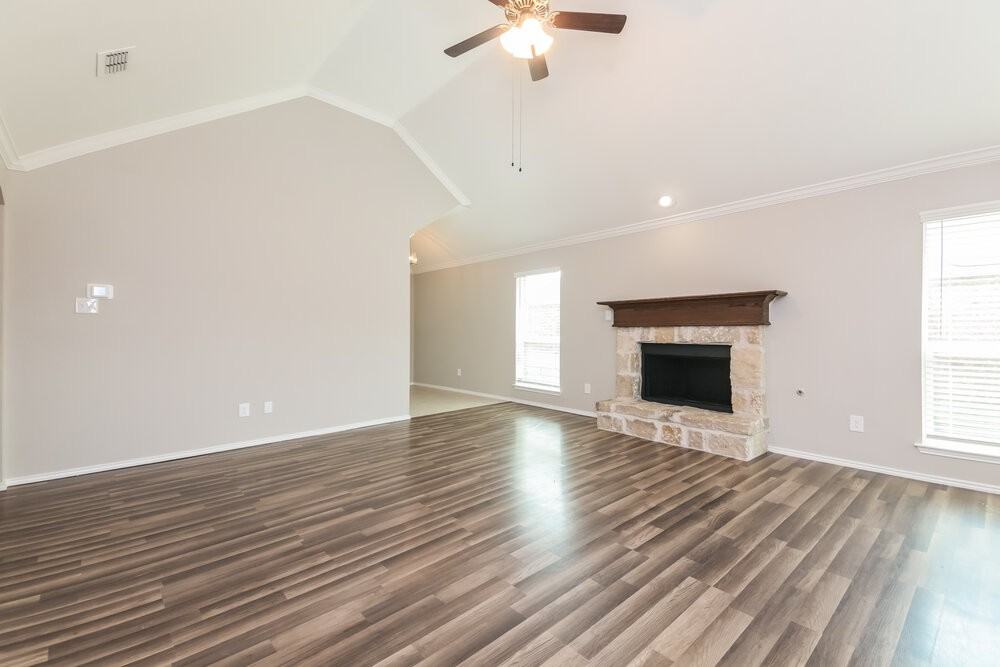 1617 Meadowlark Ln - Photo 3 of 16