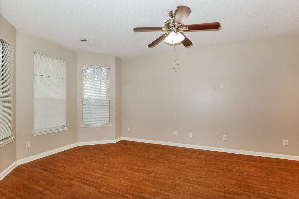 2497 Brianna Dr - Photo 4 of 17