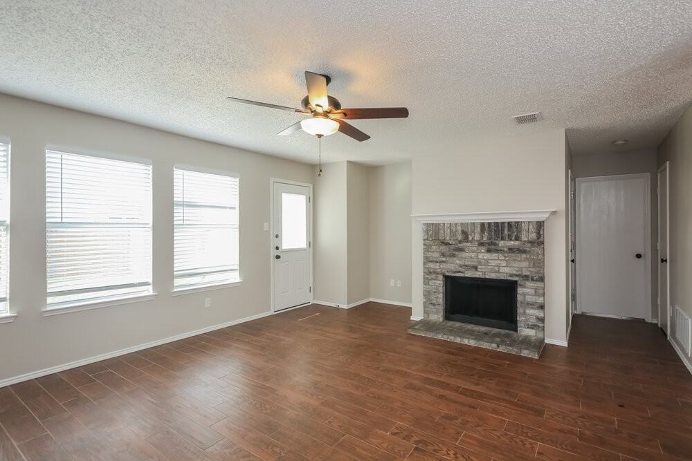 2813 Mcintosh Ct - Photo 4 of 16