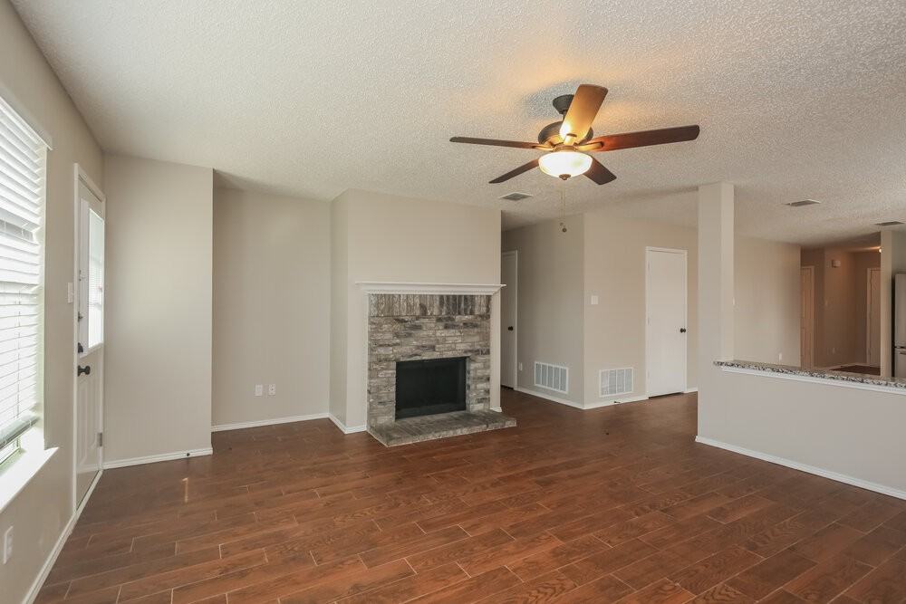 2813 Mcintosh Ct - Photo 5 of 16