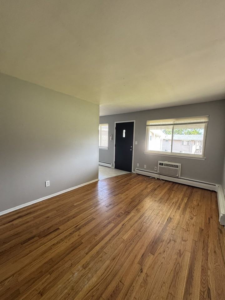 620 Harrison Blvd #40 - Photo 3 of 9