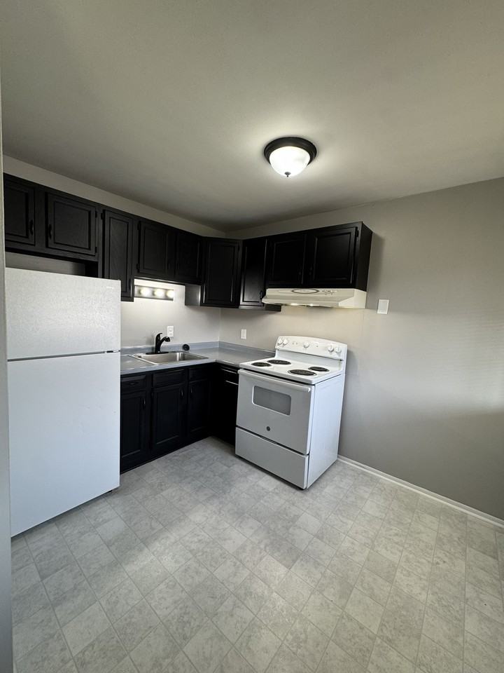 620 Harrison Blvd #40 - Photo 4 of 9