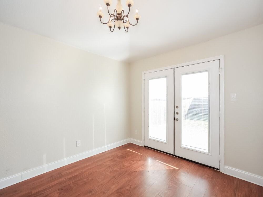 773 Silverbrook Dr - Photo 5 of 14