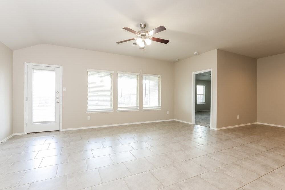 20117 Lecrete Mill Dr - Photo 3 of 16