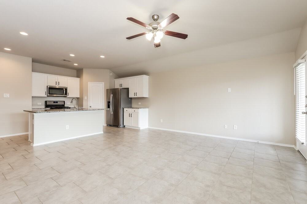 20117 Lecrete Mill Dr - Photo 4 of 16