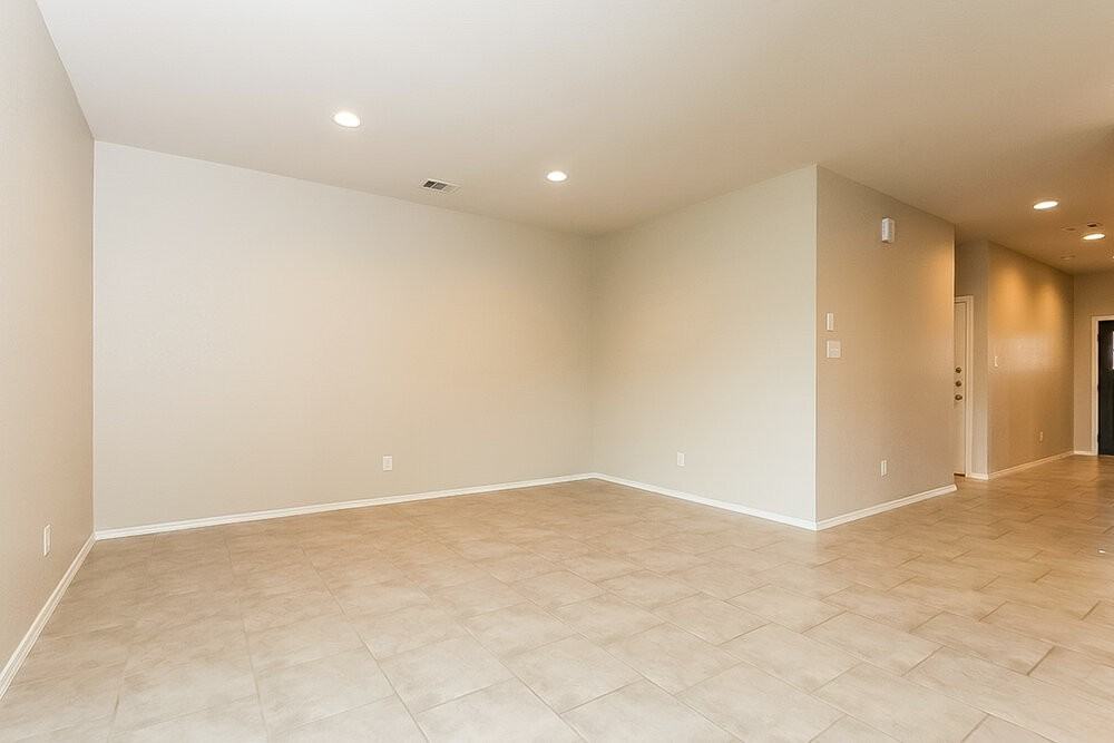 20117 Lecrete Mill Dr - Photo 5 of 16