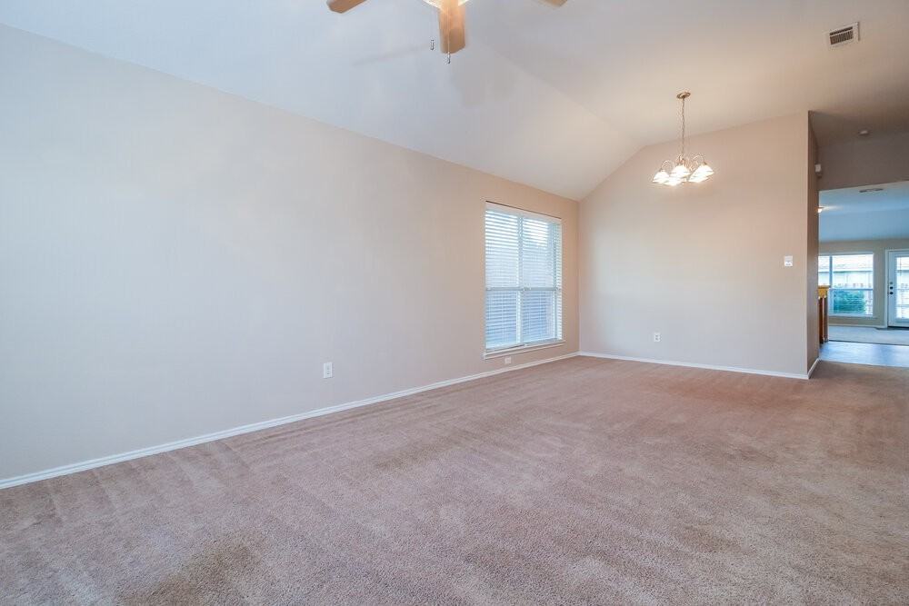 310 Ohara - Photo 6 of 16