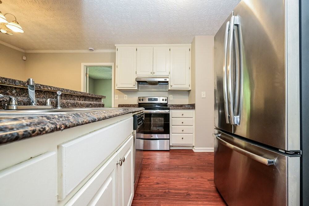 434 Fairhaven Ct - Photo 5 of 16