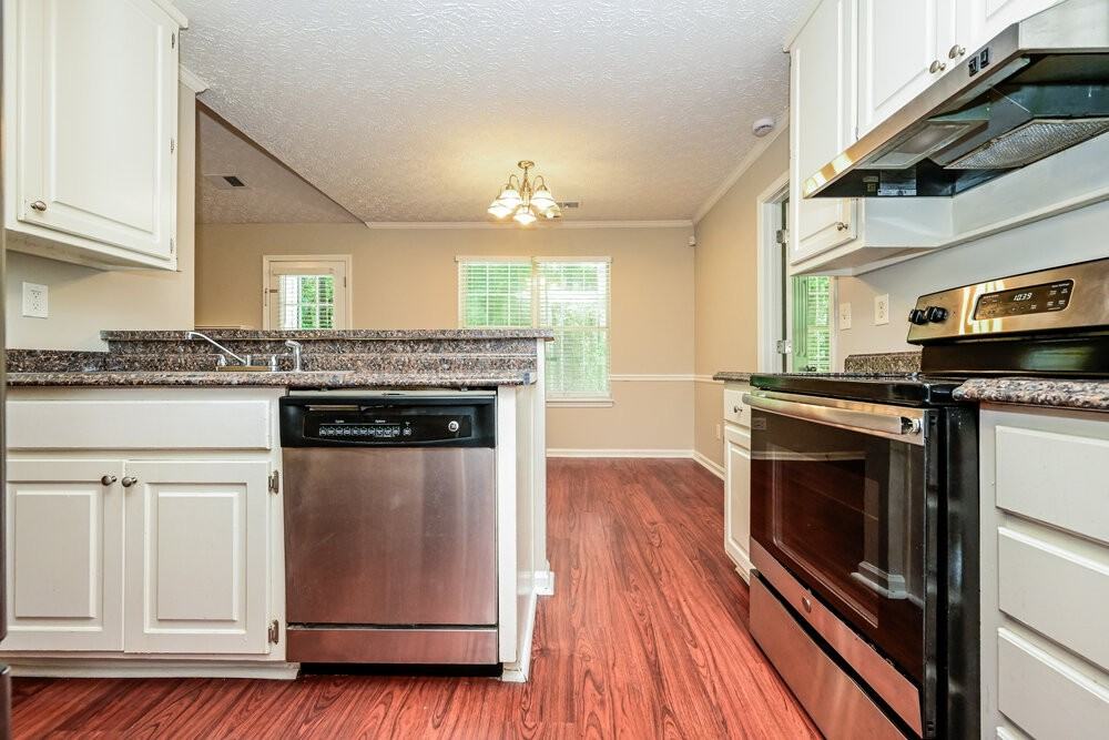 434 Fairhaven Ct - Photo 6 of 16
