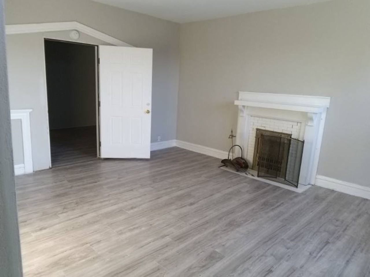 4650 Pope Ave - Photo 4 of 5