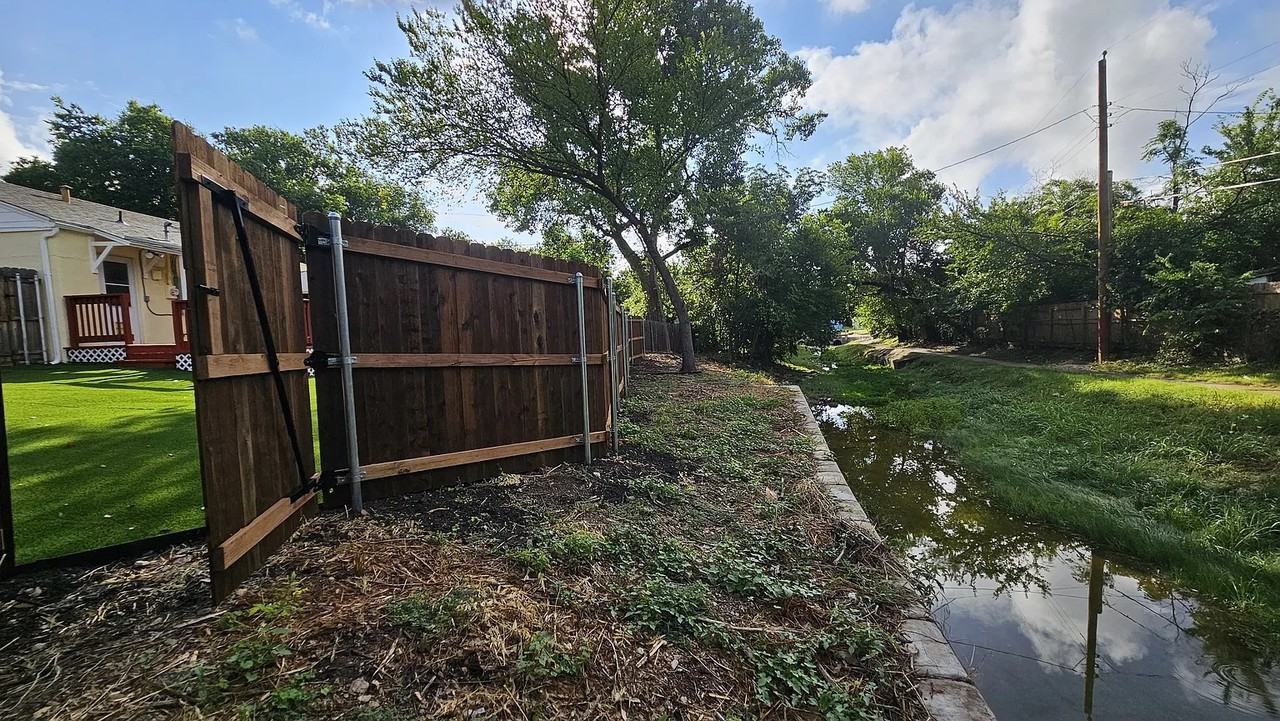 416 Hayes Ct - Photo 7 of 22