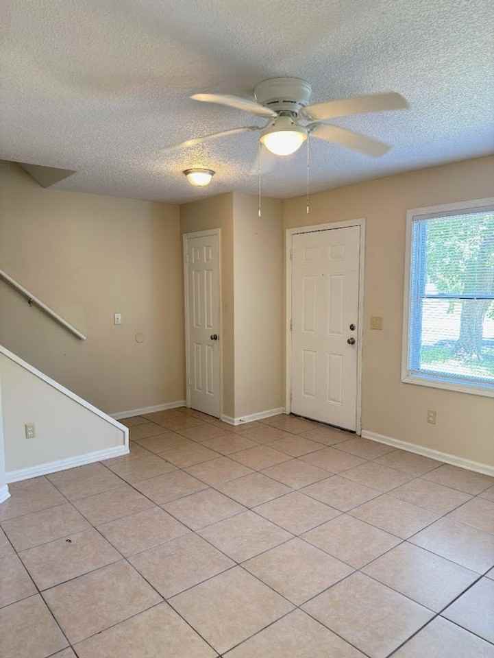 129 Inlet Reach Cir - Photo 4 of 18