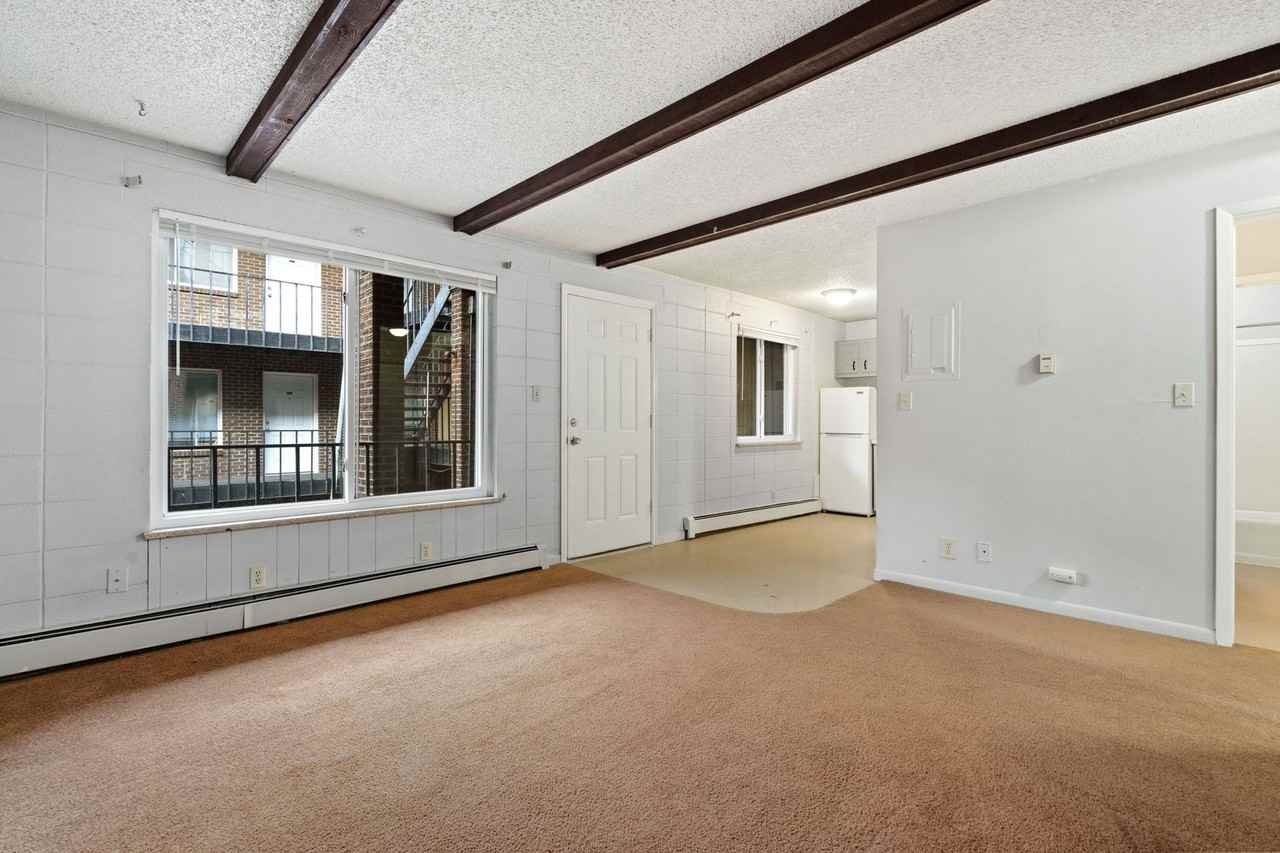 Comfortable 2 bedroom 1 bath. - Photo 7 of 49