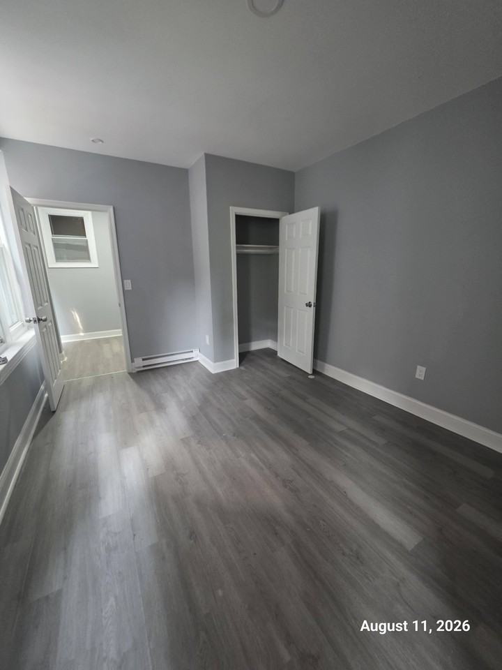 4542 N 19th St #1 - Photo 7 of 13