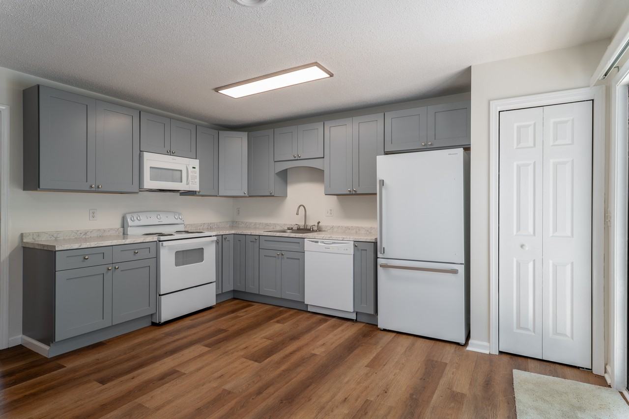 70 Greenville Hwy #1 - Photo 4 of 11