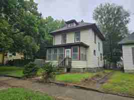 featured image of 419 Bratnober St #1
