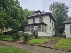 419 Bratnober St #1 - Photo 1 of 1