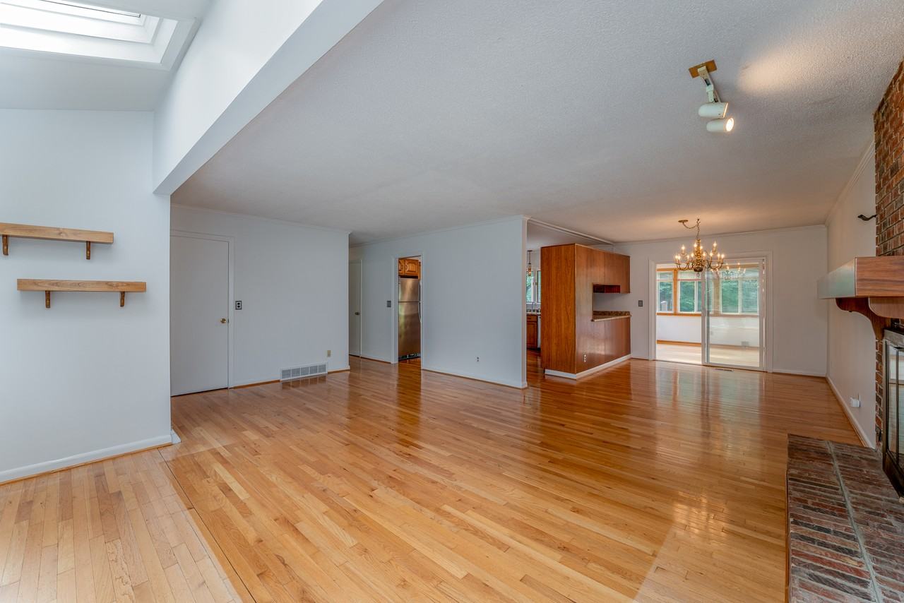 493 Kings Creek Rd #1 - Photo 7 of 26