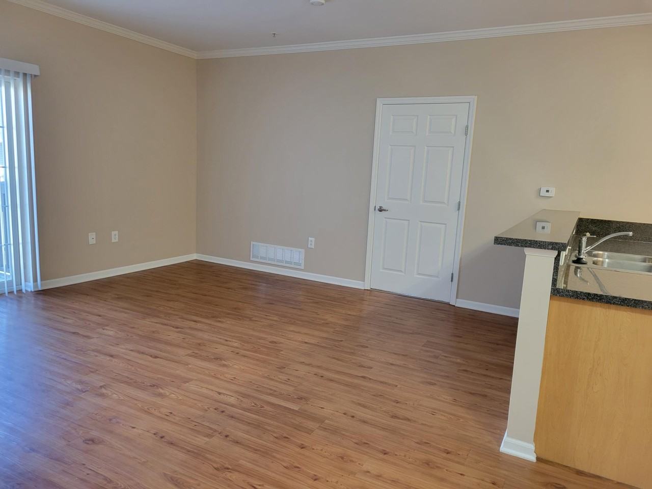 50 Hunt Club Dr #50-302 - Photo 2 of 20