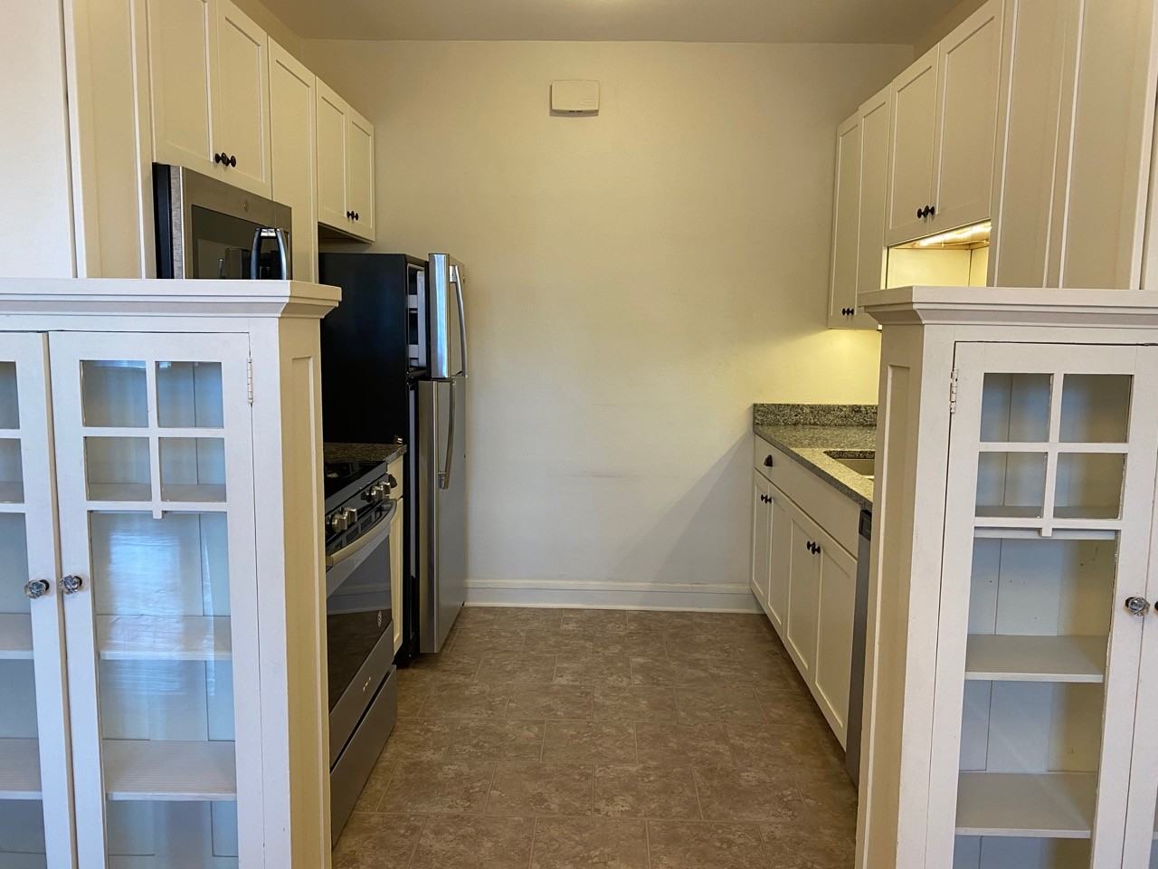 2062 Marshall AvenueApt 8 #8 - Photo 3 of 13
