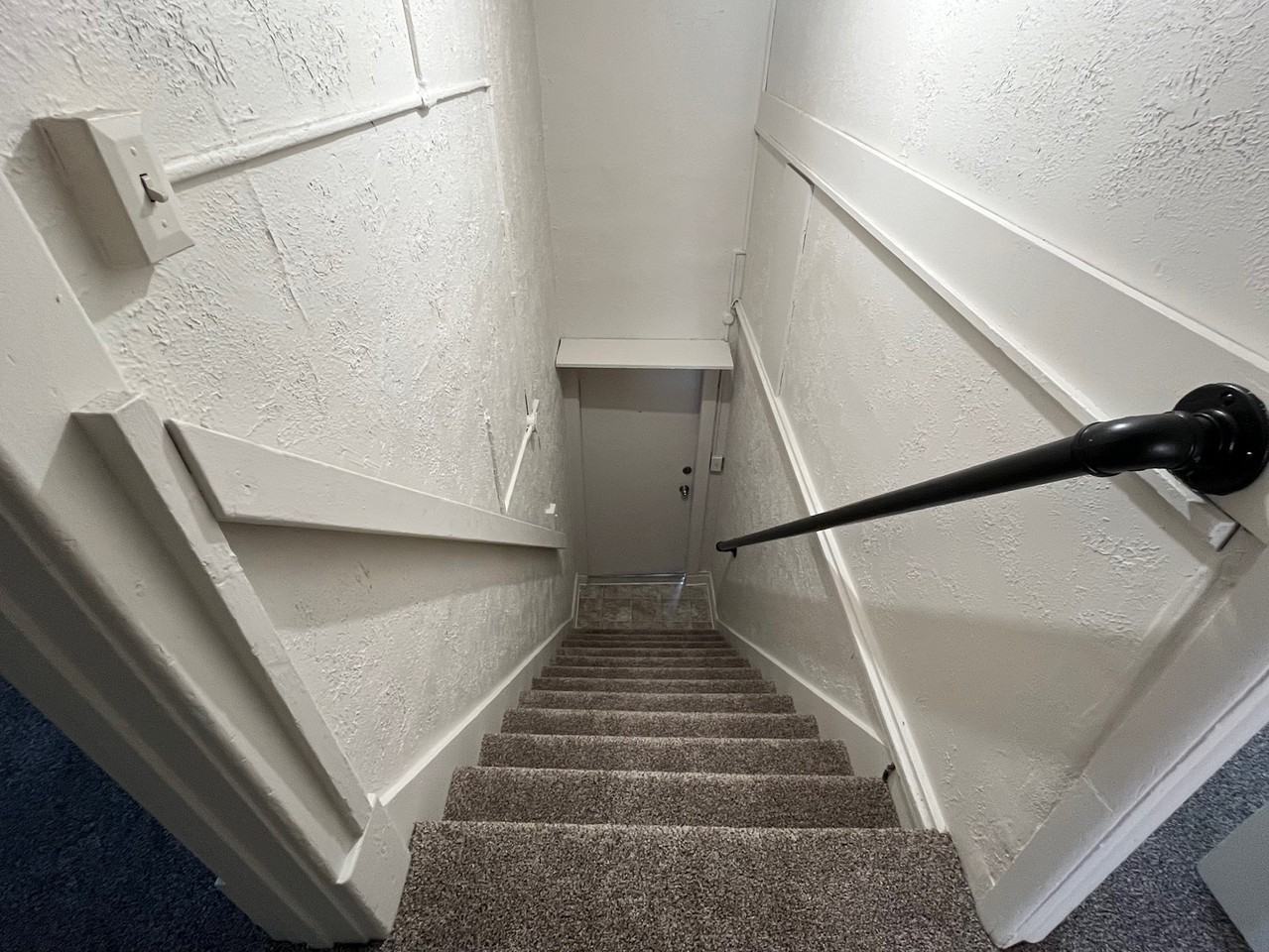 1227 S Michigan Ave #C - Photo 4 of 15