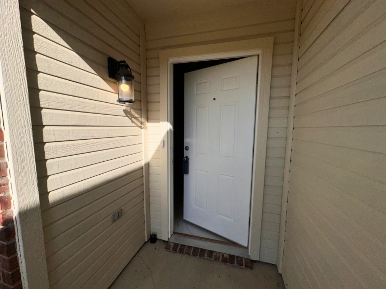 3909 Bolivar Dr - Photo 2 of 29