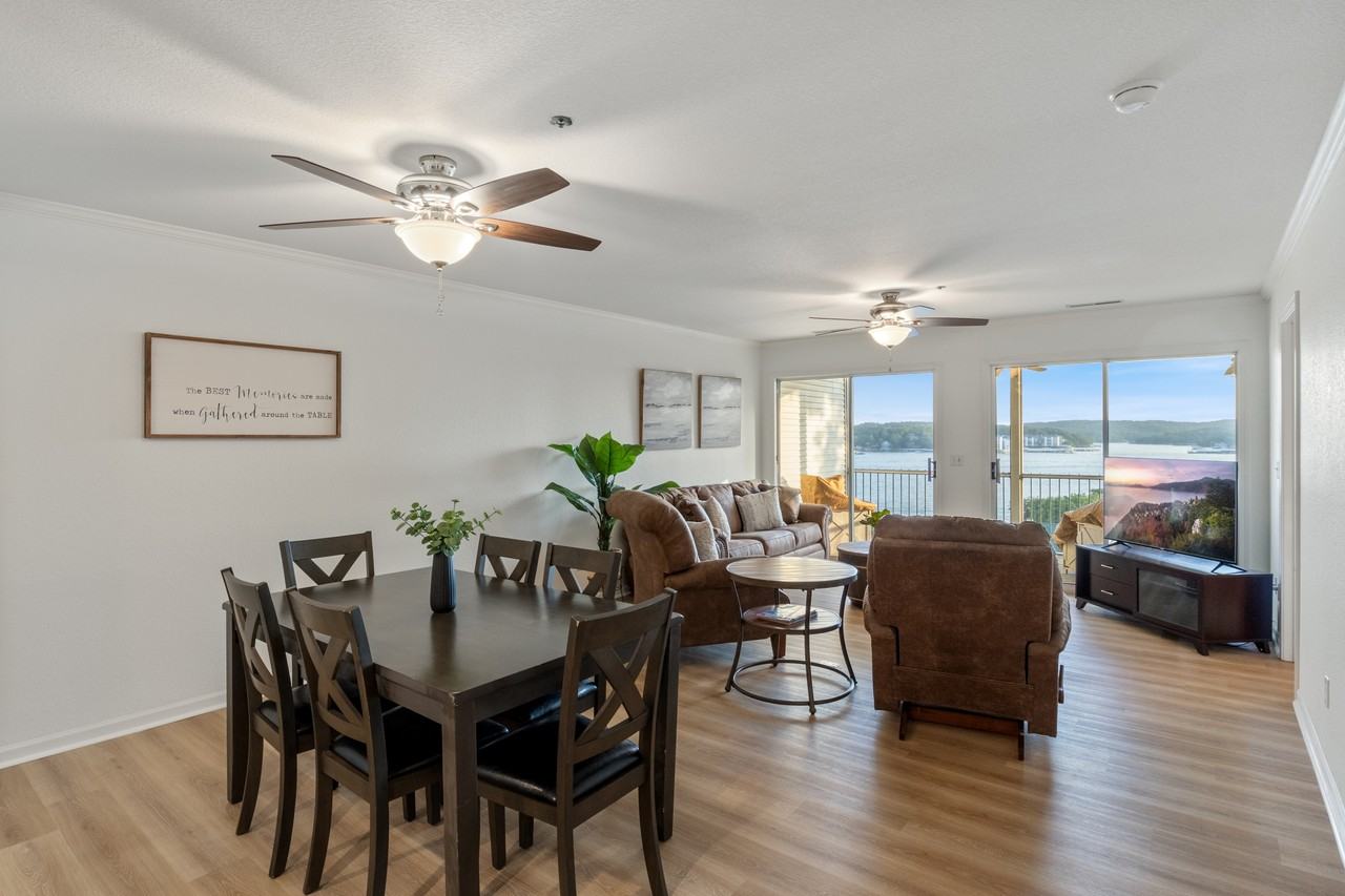 1407 W Harbour Towne Dr #1 - Photo 4 of 34
