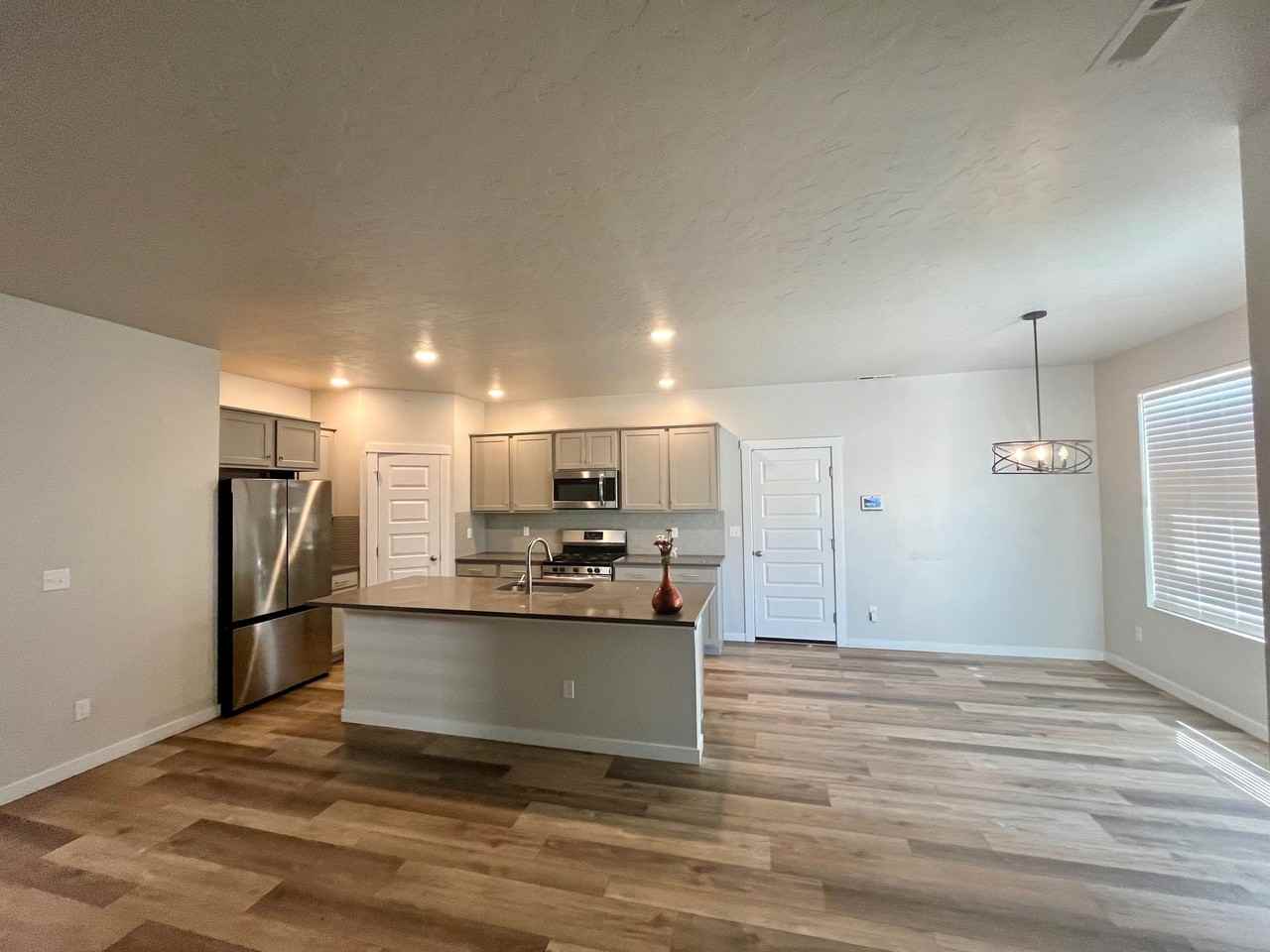 1209 W Davenport St #1 - Photo 6 of 32