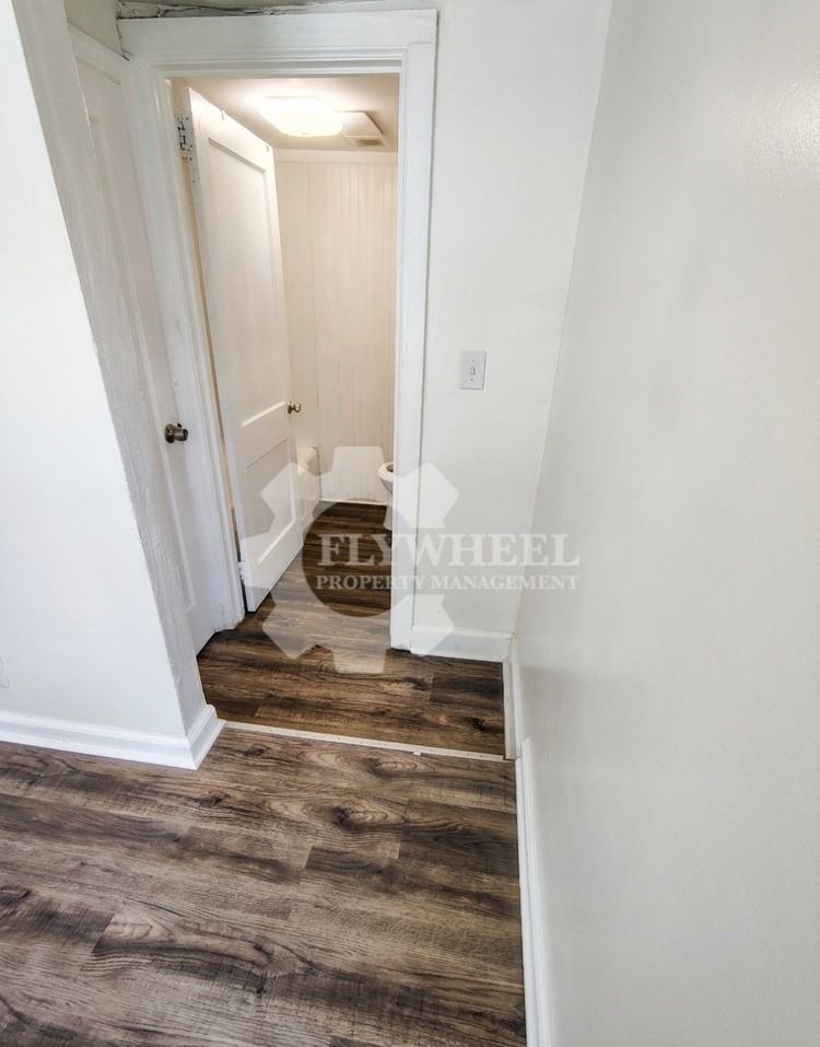 910 S Crest Rd #B - Photo 6 of 12