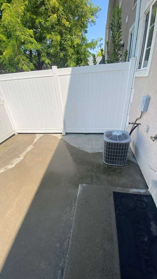 168 Coventry Pl - Photo 4 of 48