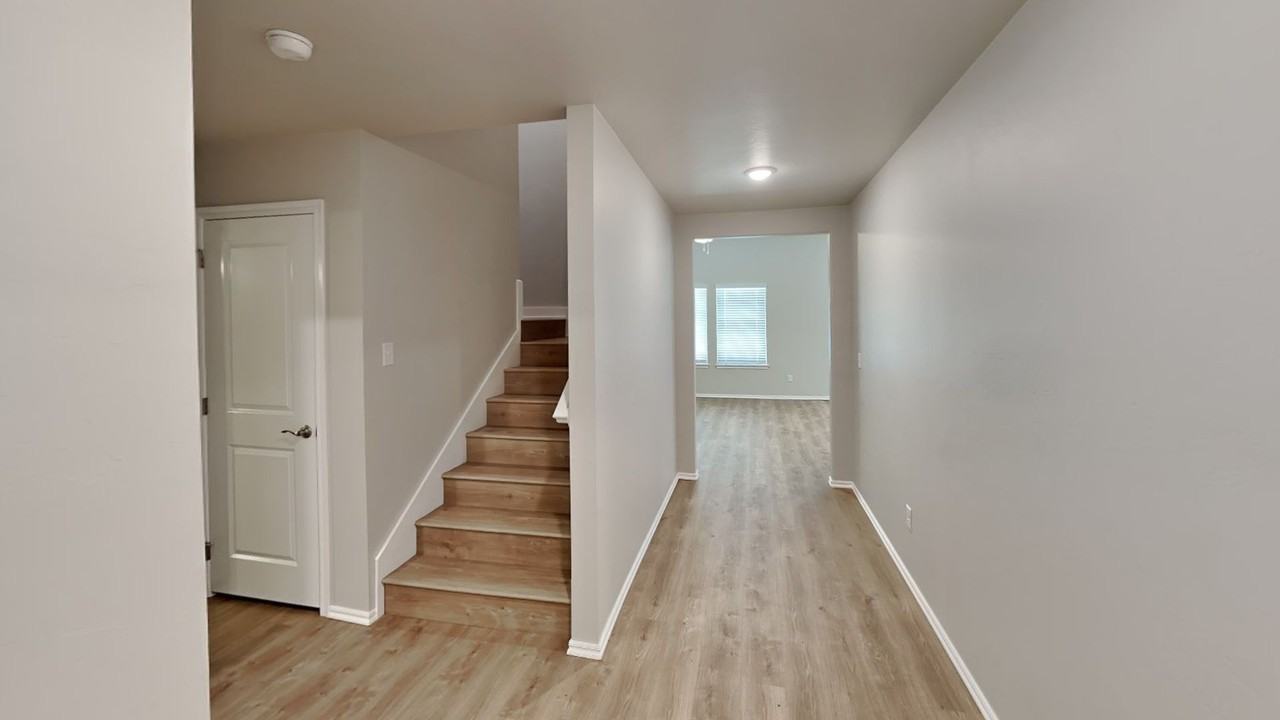 9000 Nw 127th Ter - Photo 4 of 22