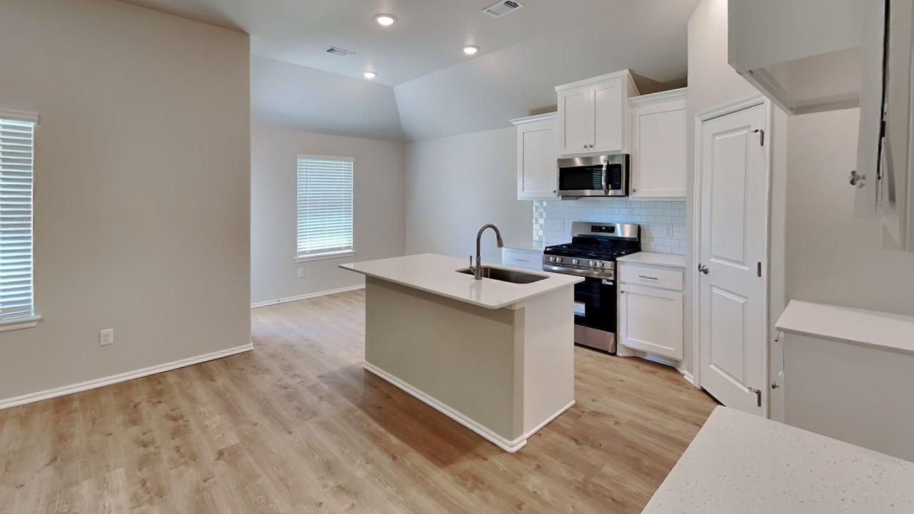 9000 Nw 127th Ter - Photo 6 of 22