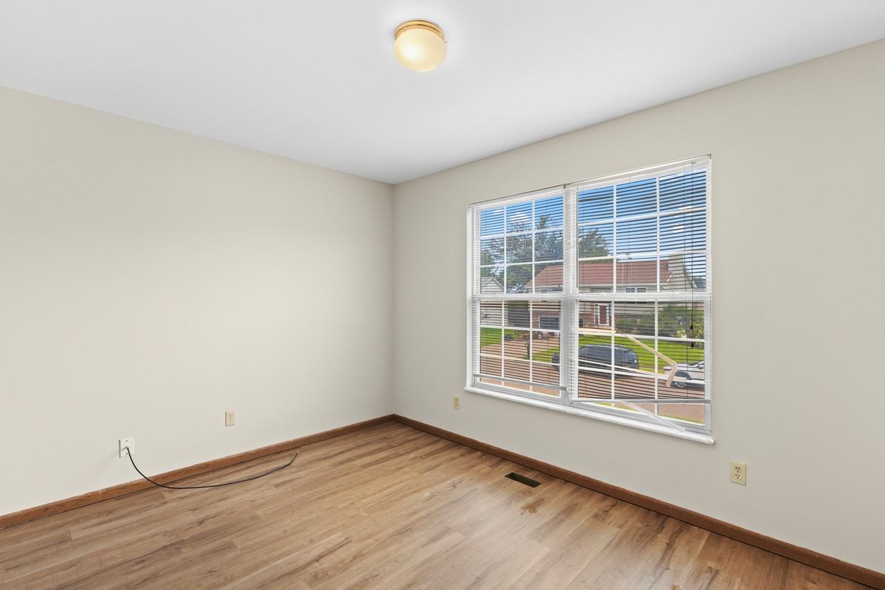 708 Tobermory Ct #1 - Photo 6 of 19