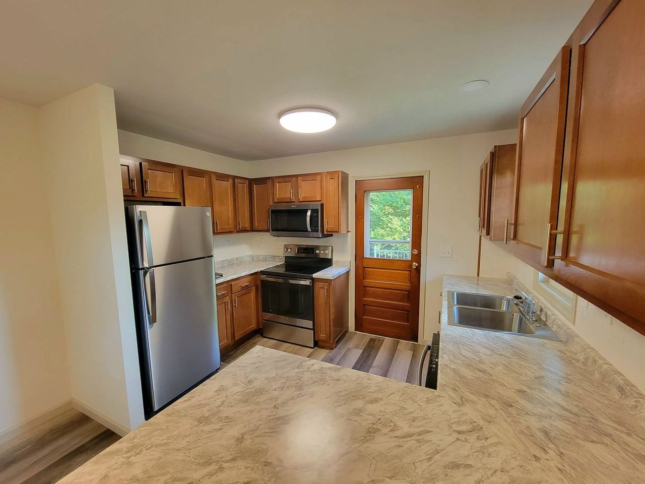 209 Wayland St #1 - Photo 4 of 24